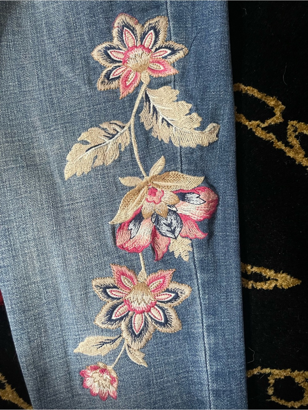 Chico’s Blue Embroidered Fooral Cropped Women’s Jeans - Picture 6 of 10